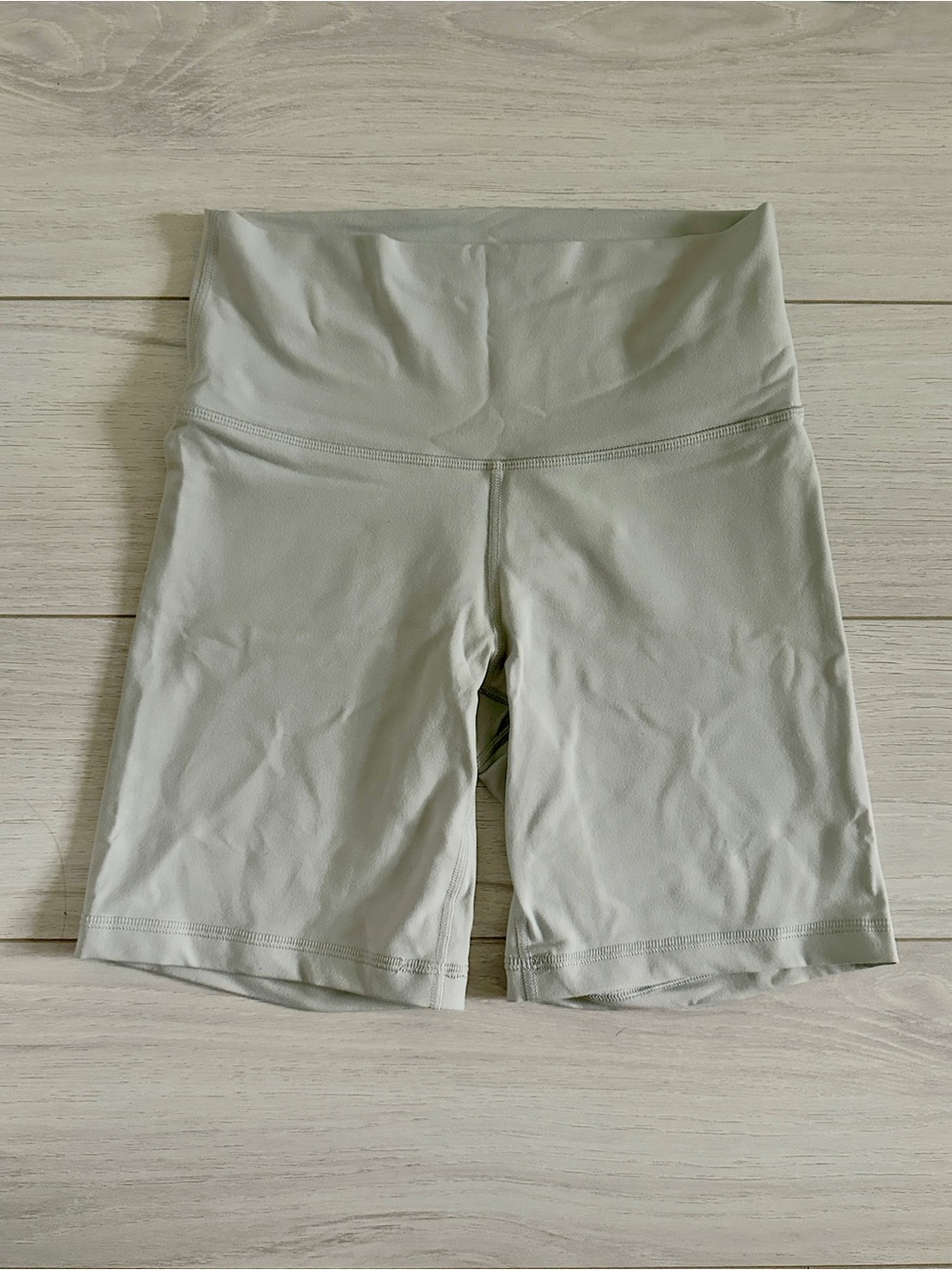 Aritzia TNA High-Rise Grey Women’s Bike Shorts - Size S/Gray